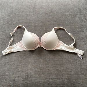 Body By Victoria Lace Bra
